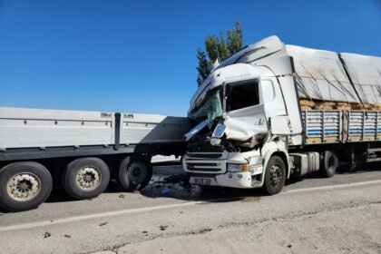 2 TIR CARPISTI 3U AGIR 4 YARALI 943283 280161