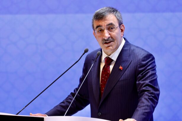 CEVDET YILMAZ OCAKTA ENFLASYONDA 20LI 1081054 320873