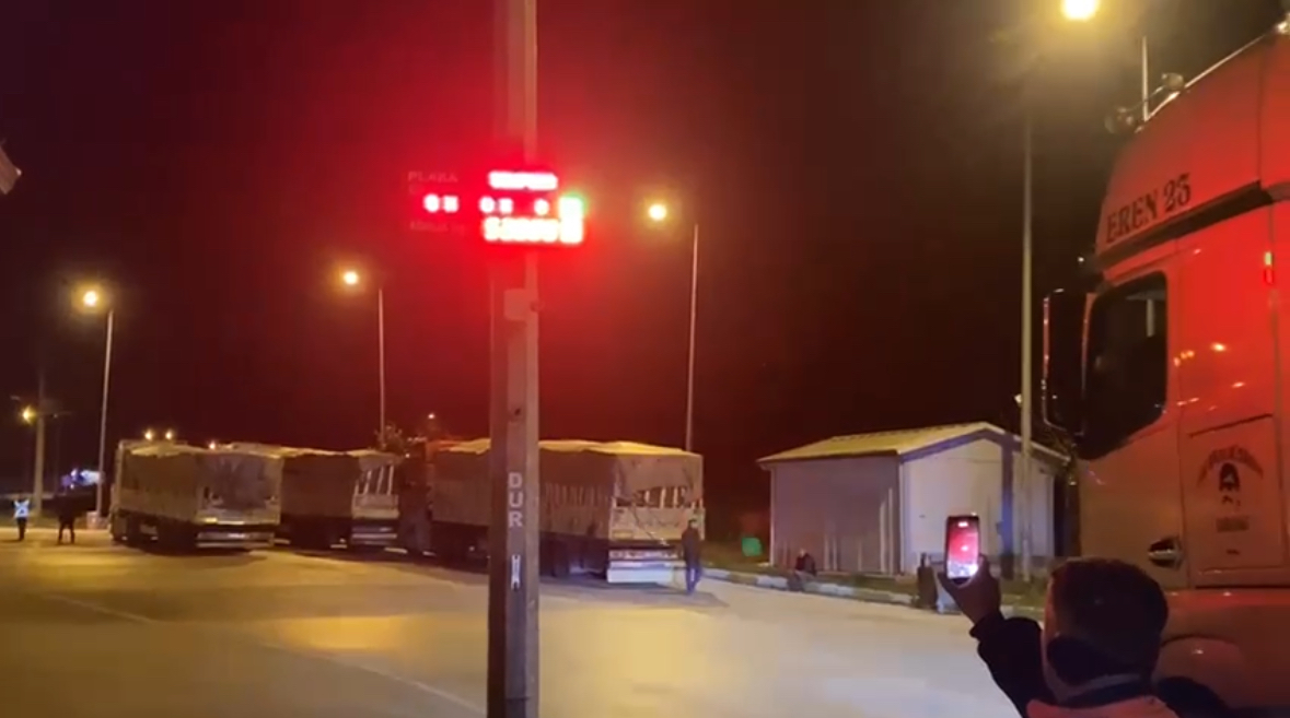 Plakalarını kapatıp kantara girmeyen 6 TIR'a 461 bin 875 TL c