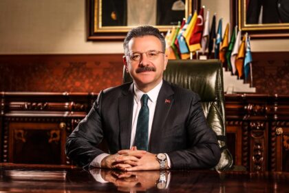 7 ILDE 25 YIL VALILIK YAPAN AKSOY MULKI 1102266 327220