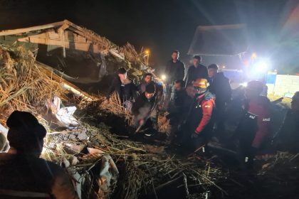 AHIR COKTU 12 KUCUKBAS HAYVAN OLDU 1099740 326462