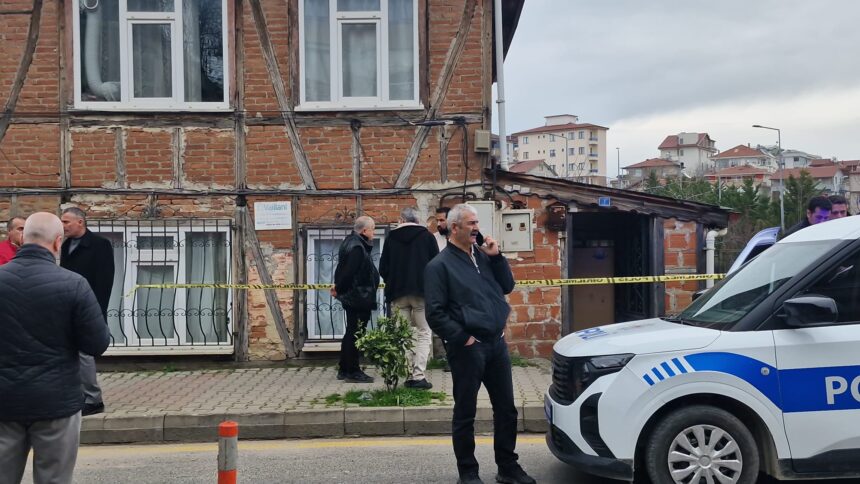 ARKADASINI AV TUFEGIYLE VURARAK OLDURDU 1140746 338713