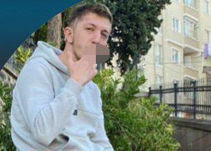 ATMDEN PARA CEKERKEN OLDURULEN ALININ 1101980 327108