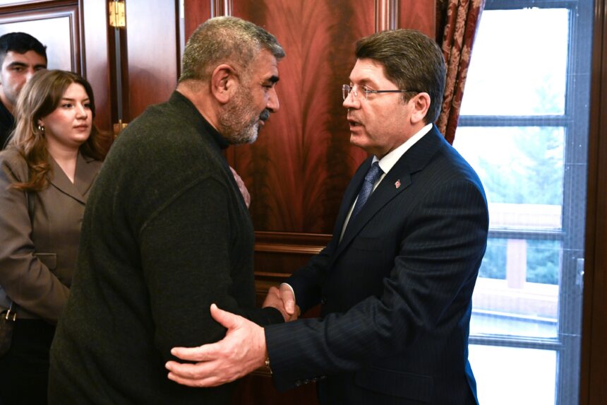 BAKAN TUNC ROJIN KABAISIN BABASI ILE G 1113709 330626