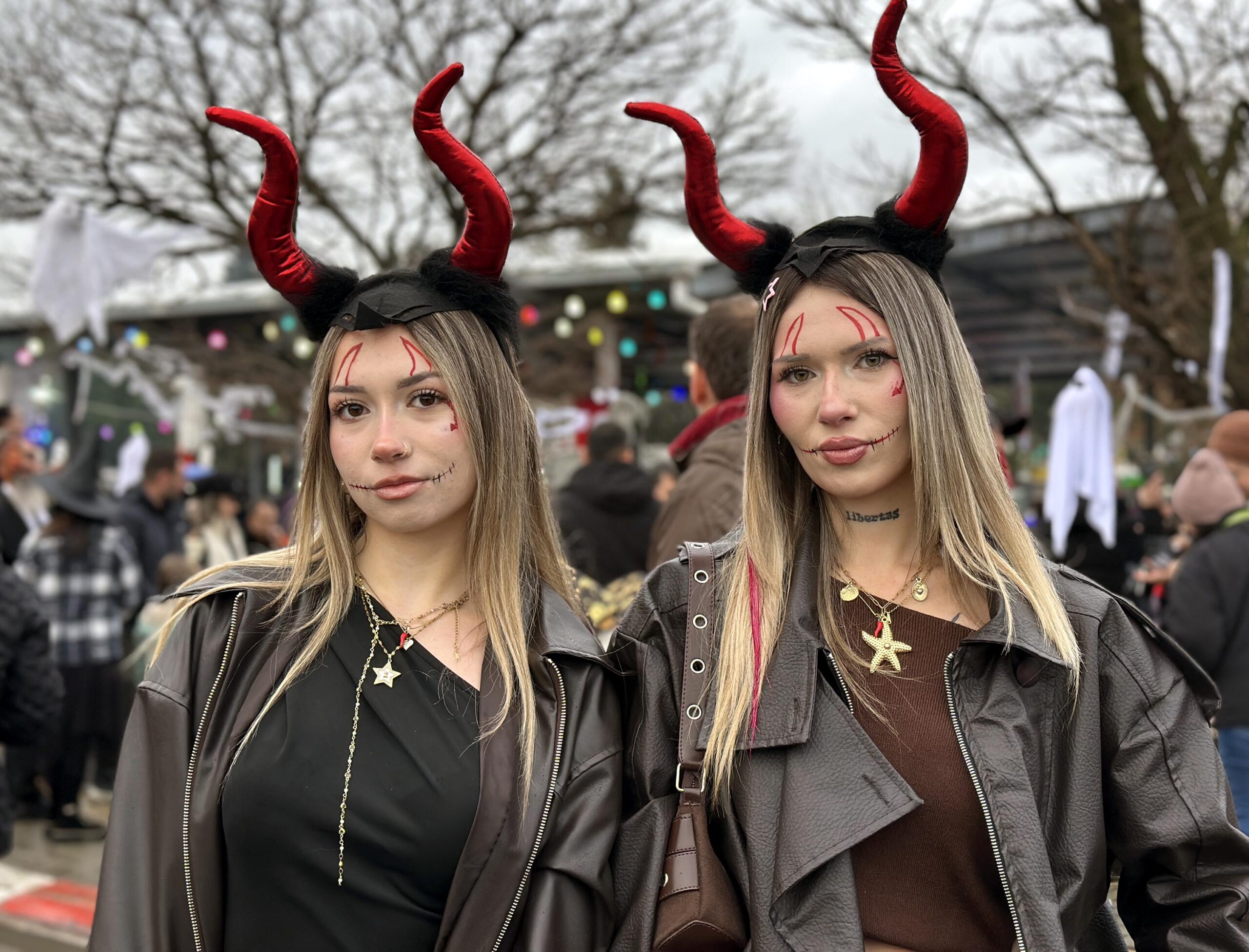 Bin yıllık Balkan geleneği 'Koleda', renkli görüntülerle k