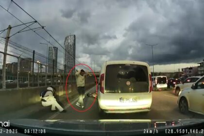 CARPTIGI YARALI KADINA YARDIM ETMEK YERI 1102257 327186