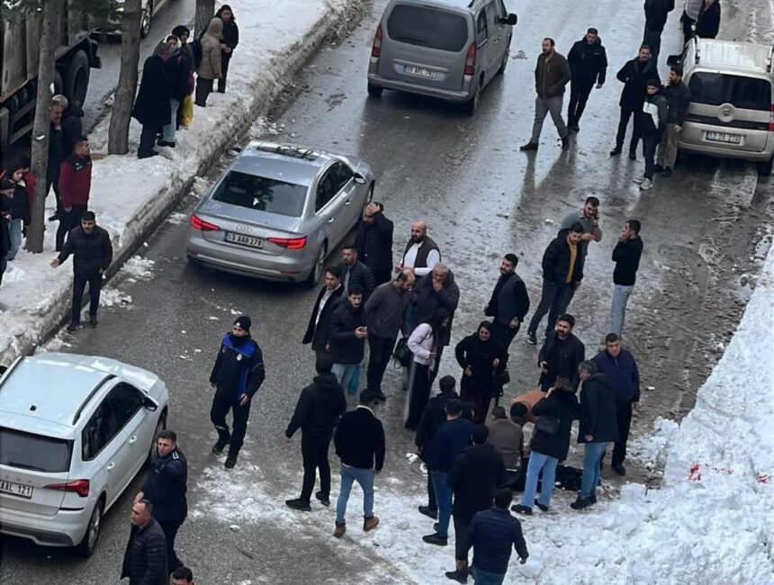 CATIDAN UZERINE KAR KUTLESI DUSEN AYSE 1101689 327024