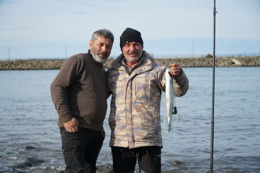 KARADENIZDE BALIK KAFESININ PATLADIGINI 1098836 325998