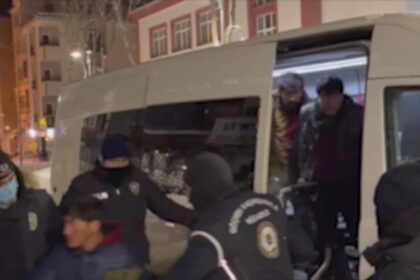 KARSTA METRUK BINADA SAKLANAN 14 KACAK 1126978 334465