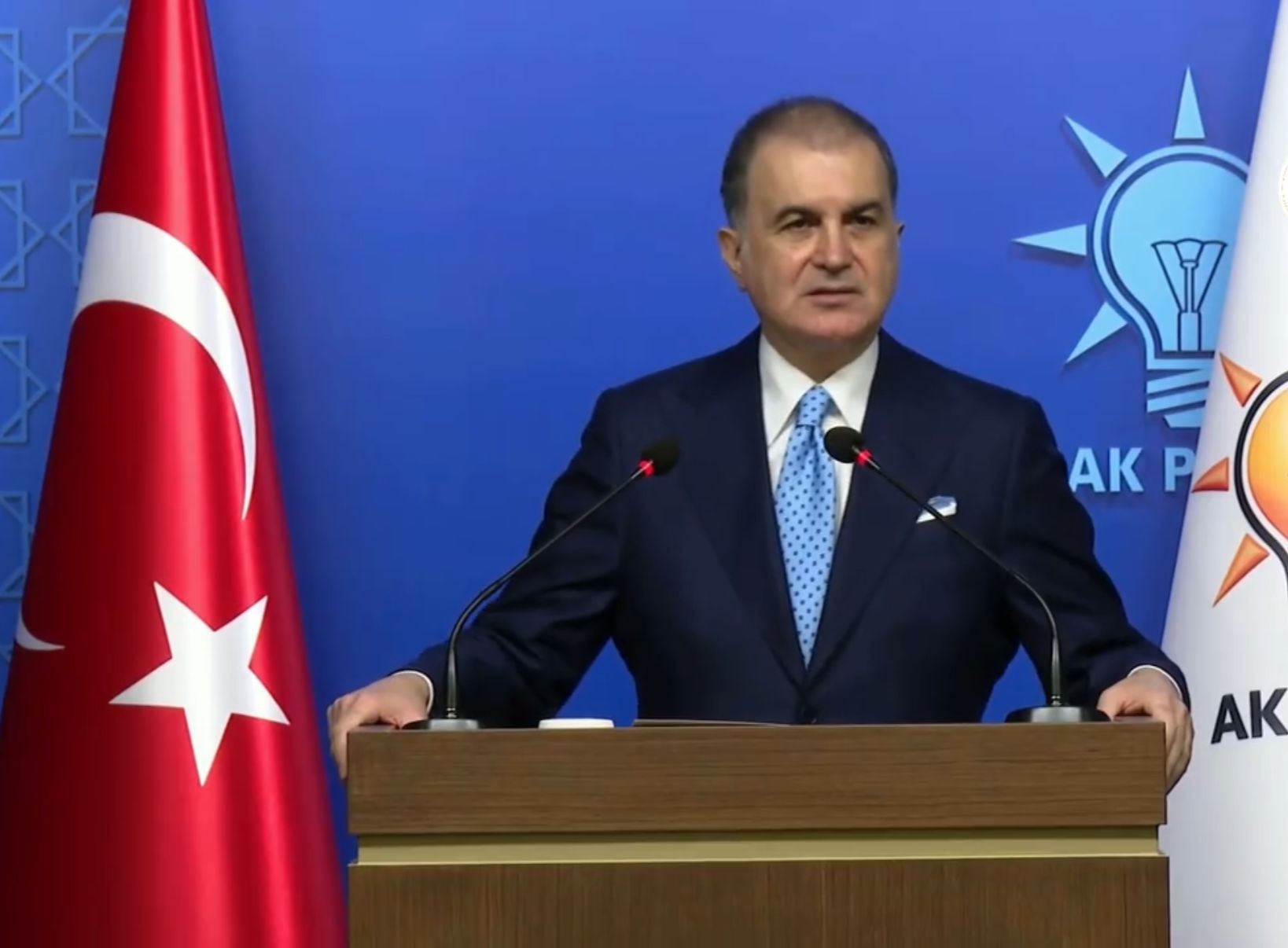 Ömer Çelik: PKK'nın kendini feshetmesi ve silah bırakması g