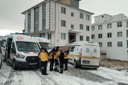 OTURDUKLARI DAIREDE BASLARINDAN VURULMUS 1122589 333130