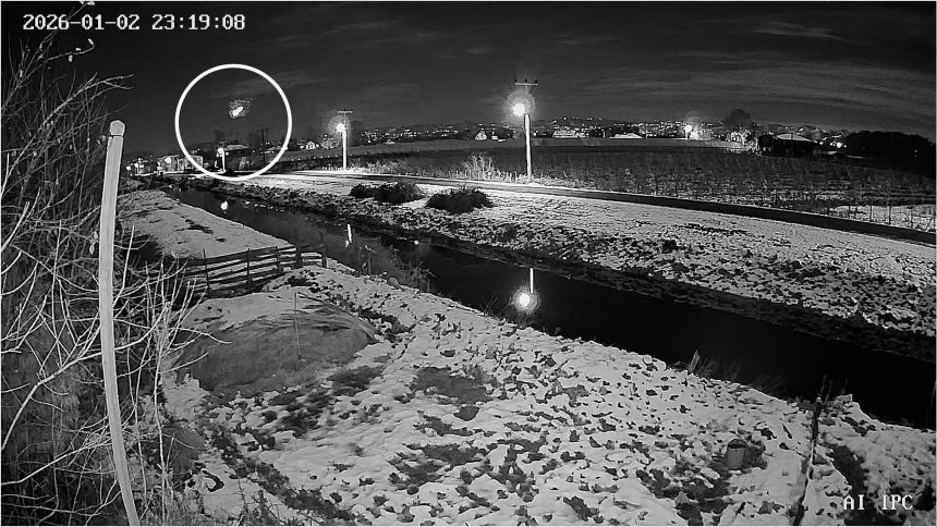 SAMSUNDA GOK TASININ DUSME ANI KAMERADA 1100684 326751 1