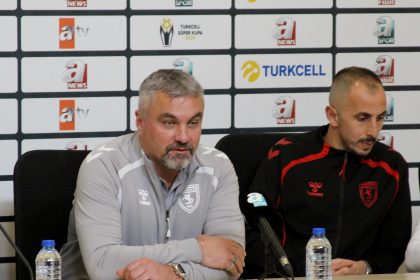 THOMAS REIS EN IYISINI YAPMAYA CALISACA 1099610 326420