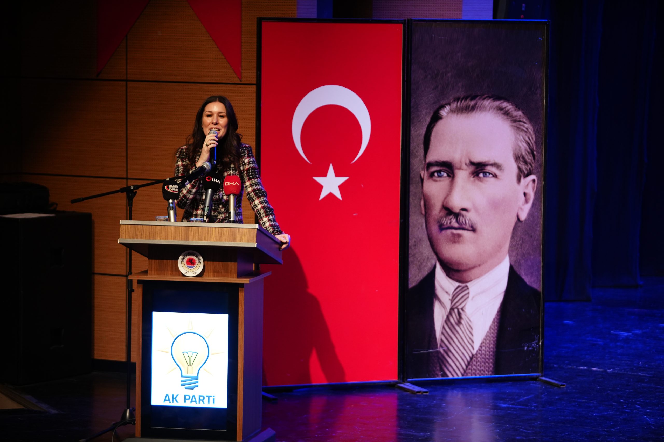 'Türkiye'nin sorunlarına çözüm içermeyen siyasi dilin Tür