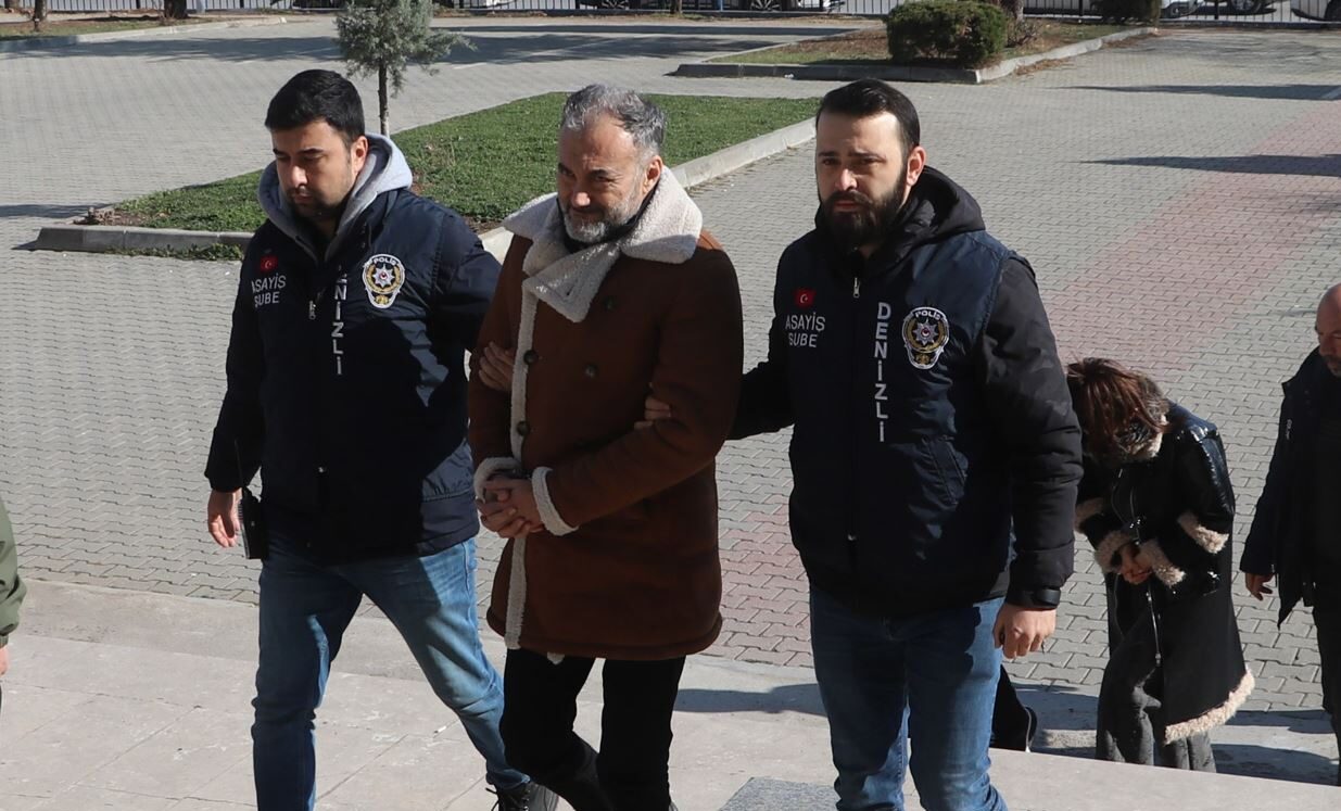 Yasa dışı kürtaj operasyonunda serbest kalan doktor ile eşi