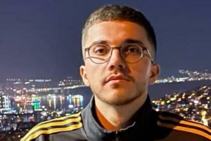 00ed9396 06c4 4c43 bf15 ecfca4698690