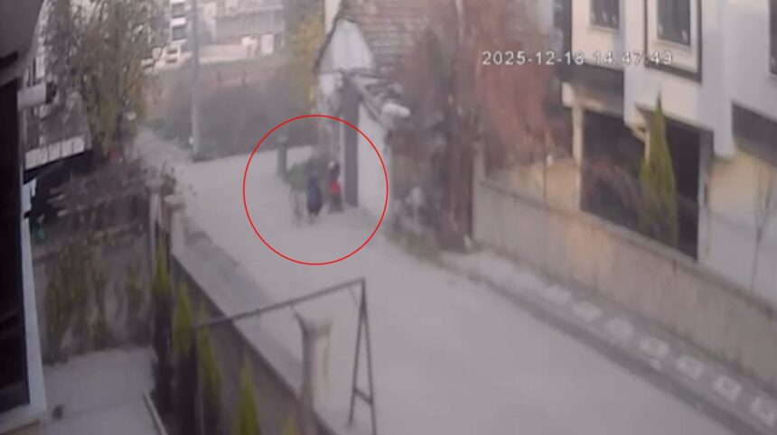 BEBEK ARABASINDAKI ALTINLARI CALAN SUPHE 1146139 340306