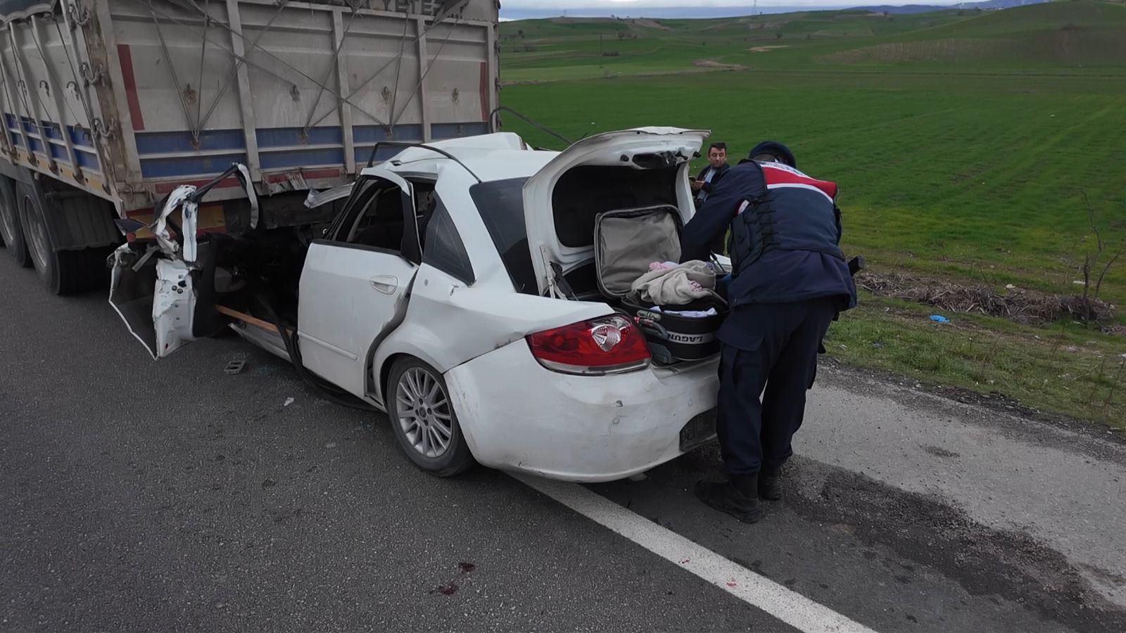 Cenazeye giderken kaza yaptılar: 2 ölü