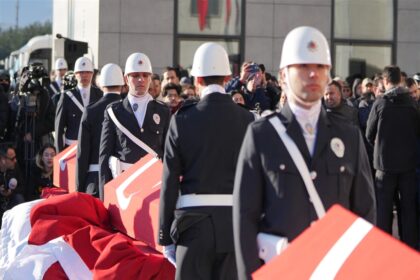 DEASLI 5 TERORIST 3 POLISI SEHIT ETMED 1166285 343887