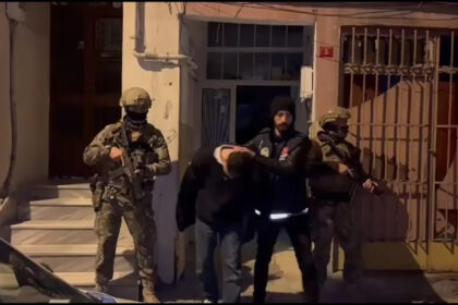 ISTANBUL ATASEHIRDE IS YERI KURSUNLAY 1161515 344980