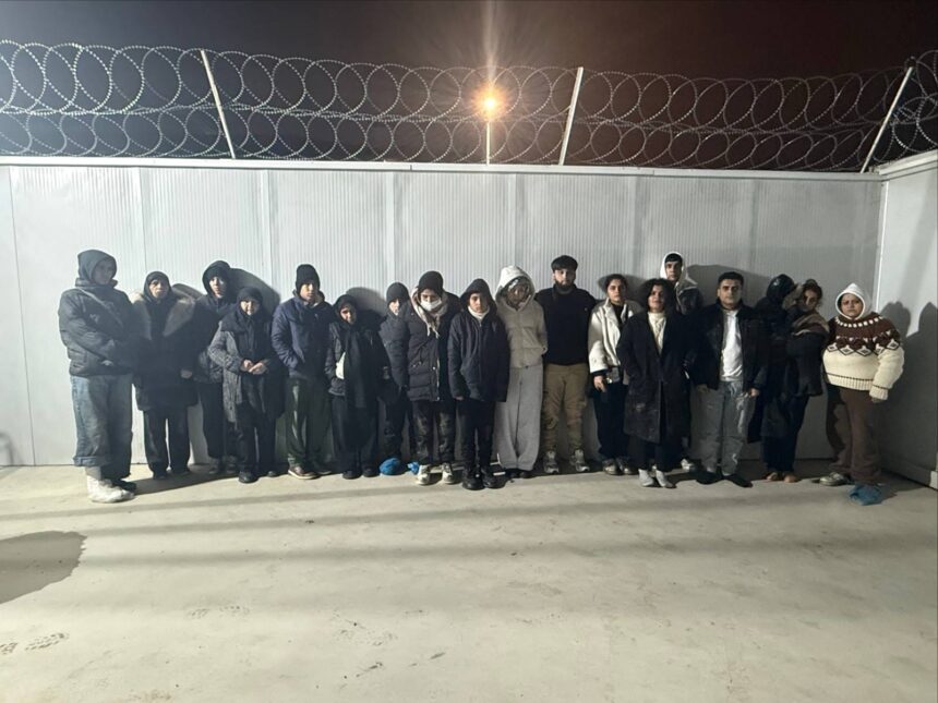 ISTANBUL AVCILARDA METRUK BINADA UYUS 1161373 344909