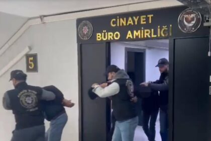 IZMIRDEKI BICAKLI CINAYETE ILISKIN 4 TU 1146746 340495