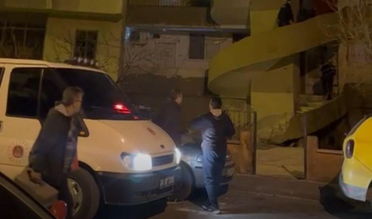 Kavga ihbarına giden polis, banyoda ceset buldu: 3 gözaltı