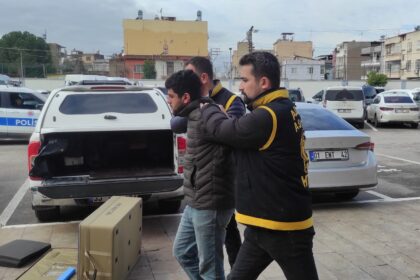 KIZ KARDESI HAKKINDA DEDIKODU YAPILDIGIN 1159337 344239