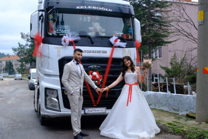 TIR GELIN ARABASI OLDU 1182916 351373