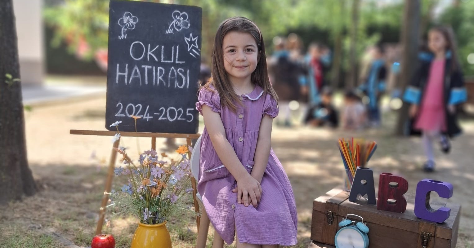 doğuştan kalp rahatsızlığı bulunan ve sömestir tatilinde ameliyat olan ilkokul öğrencisi Gökçe Şentürk (7), (Fotoğrafta) hayatını kaybetti.