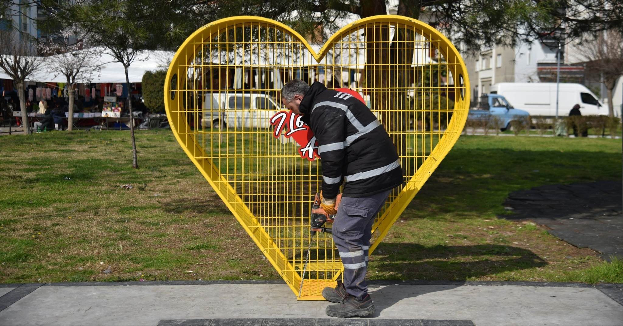 Atakum Belediyesi doğa dostu geri dönüşüm kutularıyla çevre farkındalığı yaratıyor