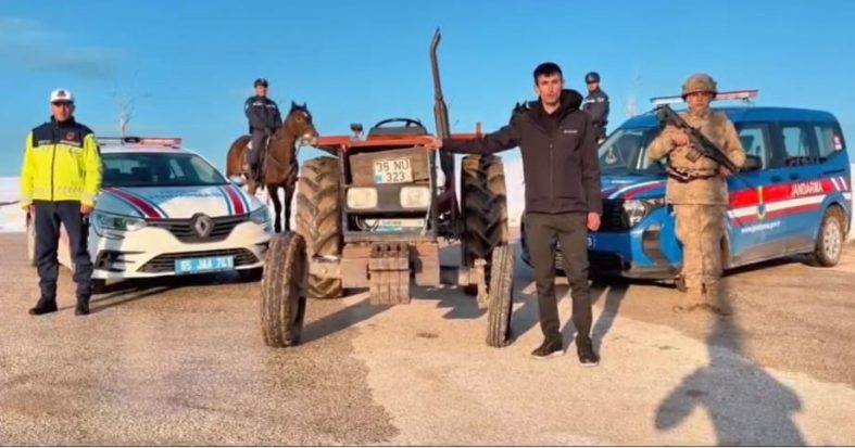 21 yıl önce çalınan traktör bulundu! Toruna teslim edildi