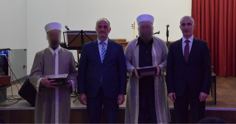 Suç işleyerek girdikleri cezaevinde hafız oldular