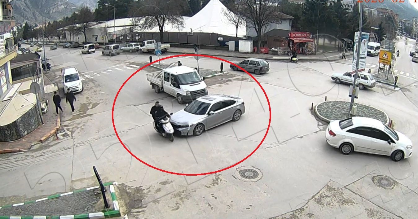 Samsun’da meydana gelen trafik kazaları kameralara yansıdı