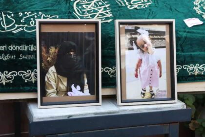 ISTANBUL ZEYTINBURNUNDA DENIZDE OLU B 1195893 355566