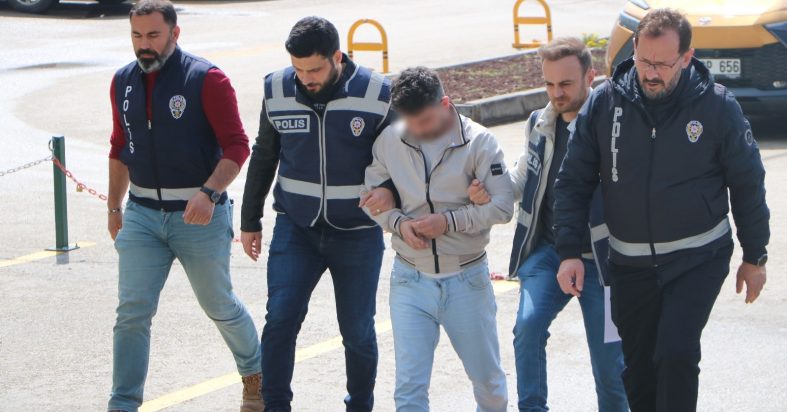 ‘Savcıyım’ dedi, 2 kadını 4 milyon TL dolandırdı