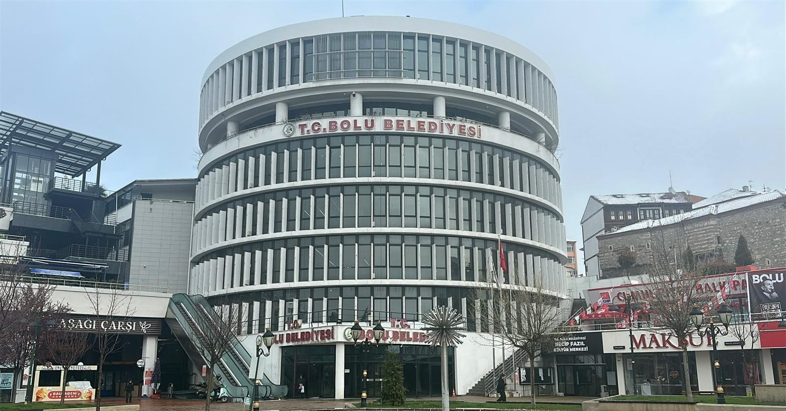 Bolu Belediyesi’ne yeni operasyon! Başkan Yardımcısı ile meclis üyesi gözaltına alındı