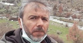 Konya’nın ilçesinde kontrolden çıkan otomobilin şarampole yuvarlanmasıyla balık tutmaya giden kardeşlerden Mehmet Yıldırımoğlu (Fotoğrafta)öldü, Hüseyin Yıldırımoğlu yaralandı.