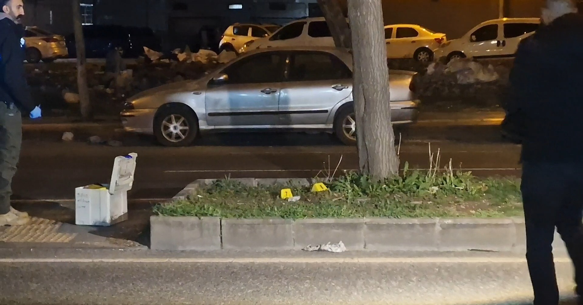 Aile dehşeti! Eşini öldürdü, kızını yaraladı