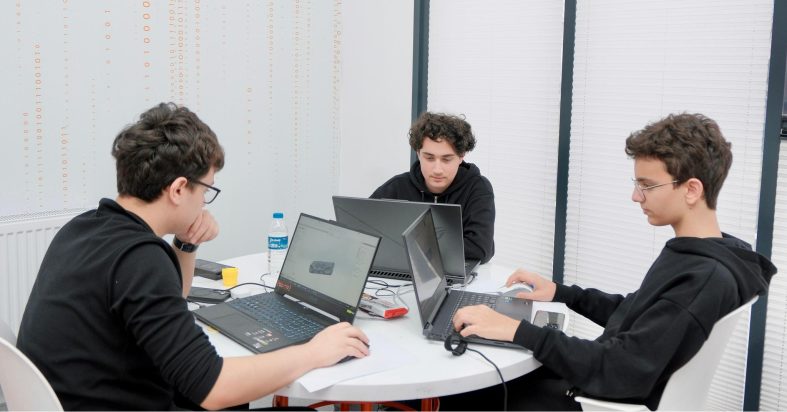 677202401_1611480044310765_6284126285621083117_n