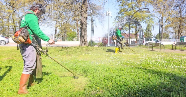 Canik’te Parklar Yaza Hazırlanıyor