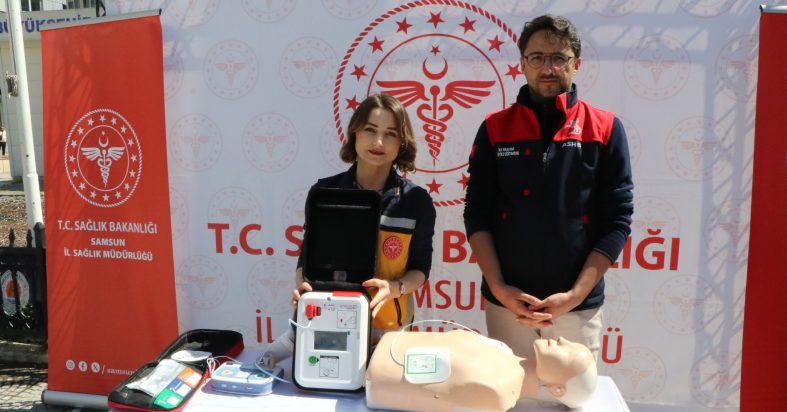 Samsun’da ani kalp durmalarına karşı 3 noktaya yerli şok cihazı yerleştirildi