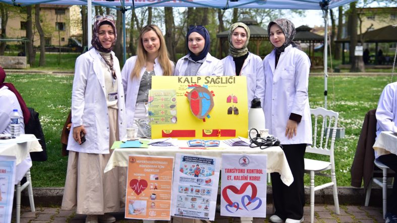 Ücretsiz sağlık tarama hizmeti Çakırlar Korusunda vatandaşlarla buluştu