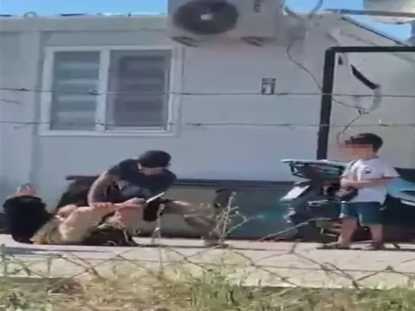 Konteyner Kentte Dehşet! Çocuklarının Önünde Eşini Yere Yatırıp Dövdü-donusturuldugu-kaynak-jpg