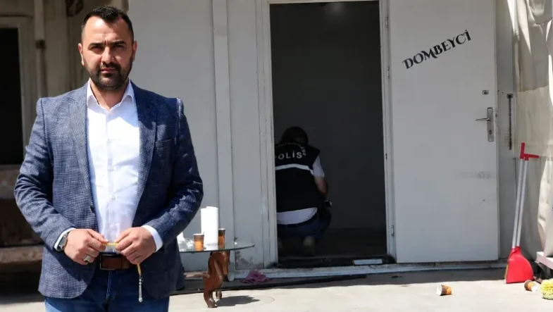 Minibüs Durağında Silahlar Konuştu! 1 Ölü, 1 Yaralı-donusturuldugu-kaynak-png
