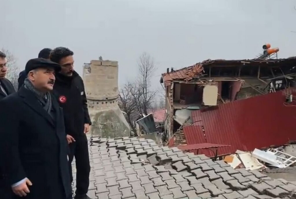 22022024134547 90858 83235