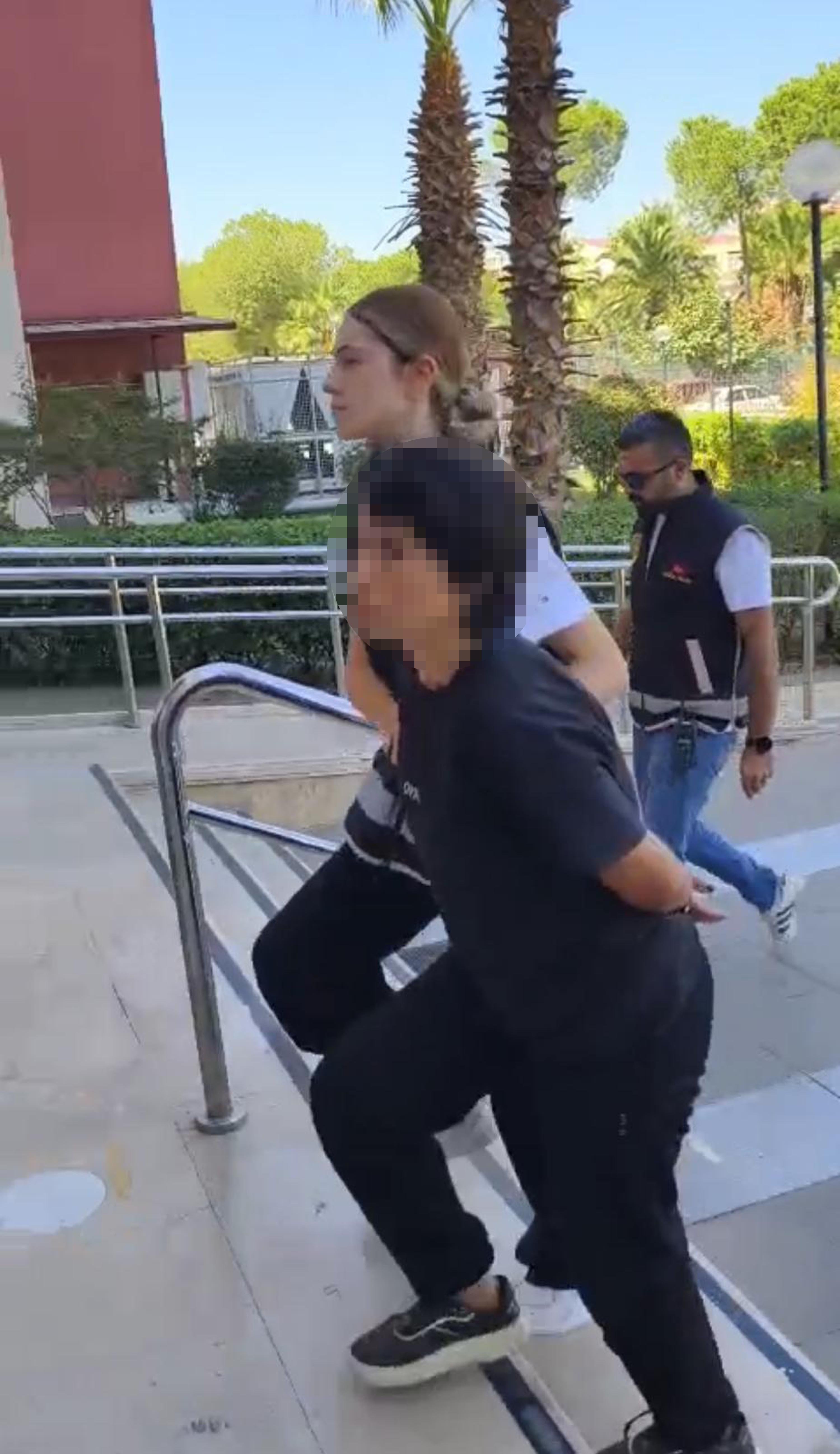 25 yıllık cinayet aydınlatıldı; 2 aylık kız kardeşini ya