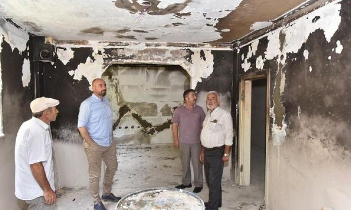 Tekkeköy belediyesi’nden evi yanan aileye destek