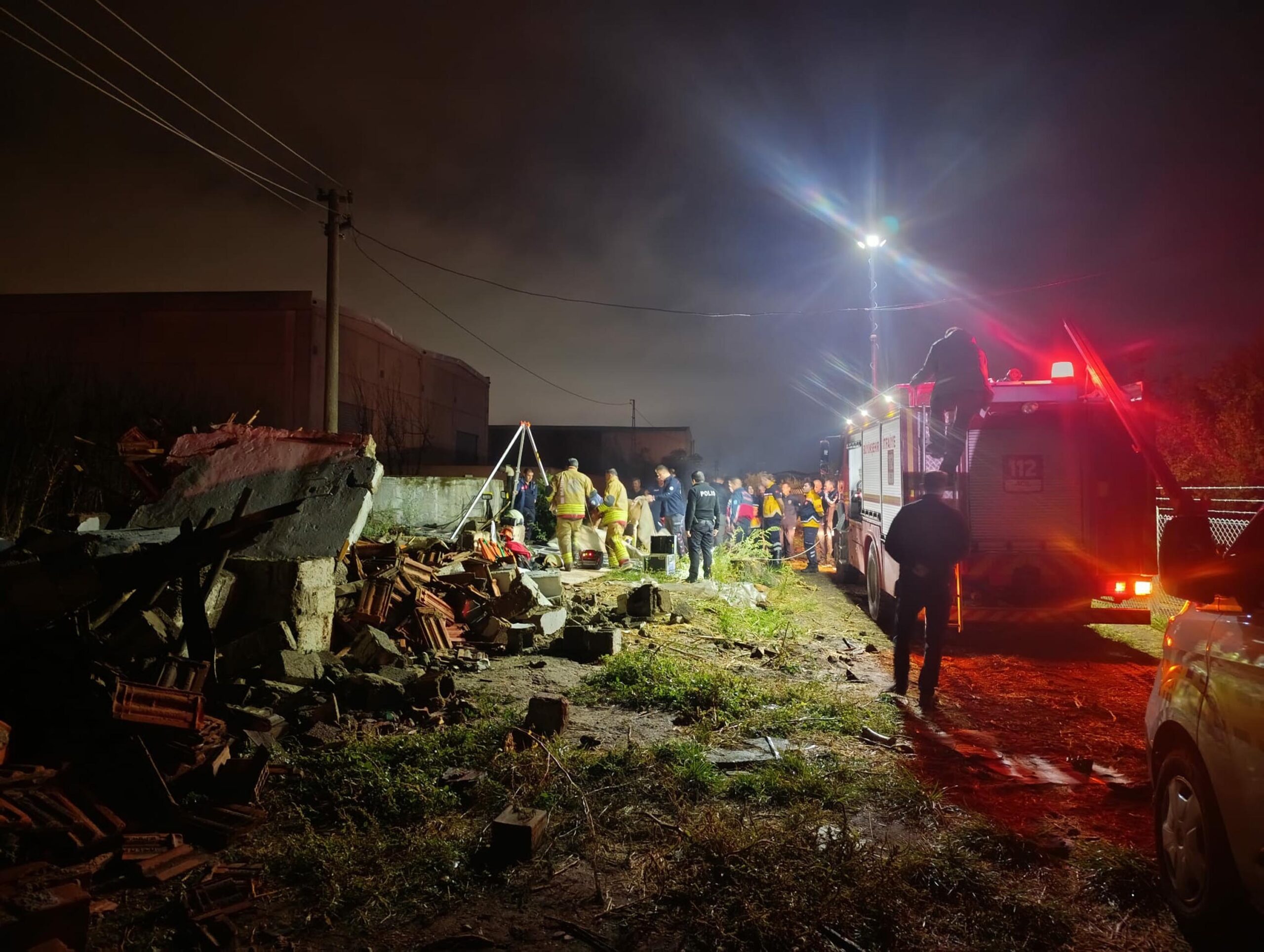 3 gündür kayıp olarak aranıyordu, 30 metrelik kuyuda ölü b
