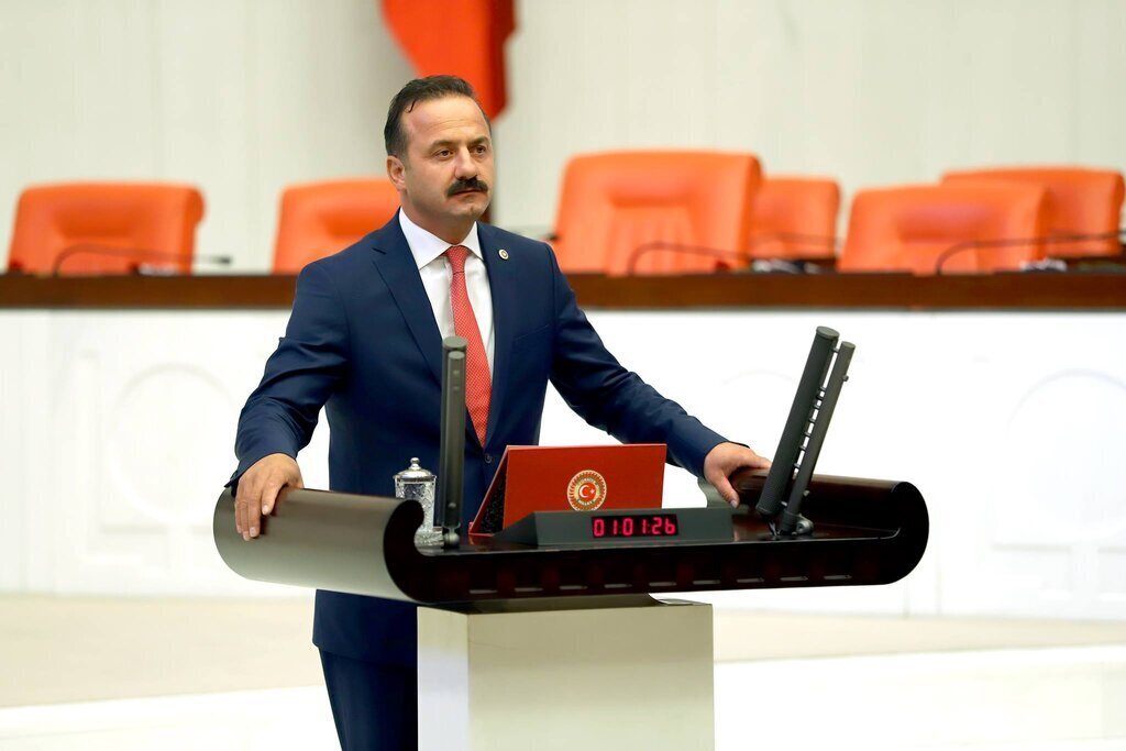 37186946 1785241844896263 1889073367223369728 n